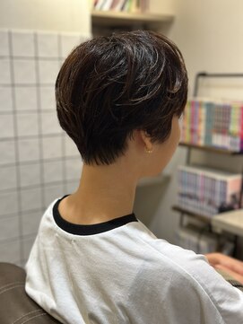 ランプ(Lamp) 耳掛けスッキリベリーショート