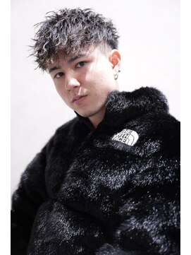 ノーリミット(No Limit) 『大阪　梅田』　スペインツイスト