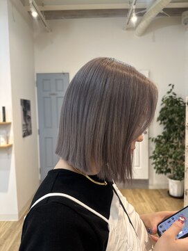 グリーンルームセカンド 結城店(GREEN ROOM. 2nd) ブリーチ美髪カラー×ホワイトグレー