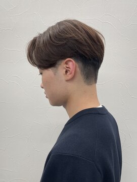 ソソ(soso) ナチュラル王道センターパート/フェザーパーマ/横浜