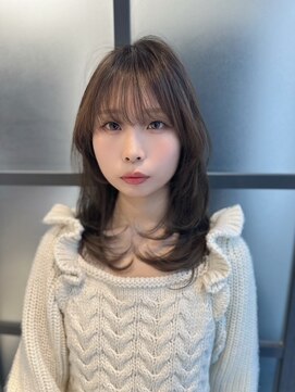 アルツ グレアス(ALTS glaness) 透明感オリーブグリーン×レイヤースタイル