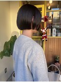 〈浅草 半個室〉前上がりミニボブ
