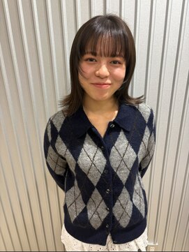 ラビリンス(Labyrinth) くくってもかわいい顔周りレイヤーと切りっぱなしロブ