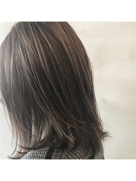 リリ(Riri) オフィスハイライト