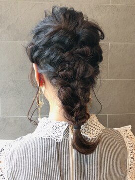 フォルメージ(formage) ねじねじ編みおろしアレンジ