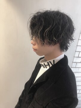 シン(syn) スパイラルパーマ　ミディアムマッシュ