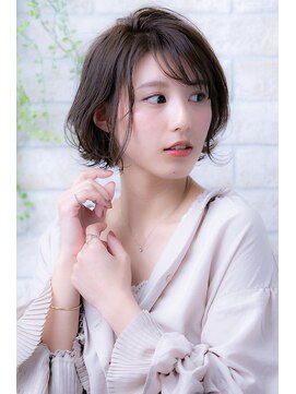 ヘアーアートシフォン 池袋西口店(Hair art chiffon) オリーブアッシュ耳かけショートストカールフェザーバング