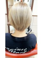 ネオリーブチノ 登戸店(Neolive cino)&nbsp;ダブルカラー ブリーチ ホワイトベージュ