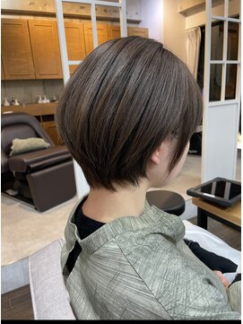 ヘアアンドメイク スタジオ ミムロ(HAIR&MAKE STUDIO MIMURO) くびれショートでもみれ毛小顔