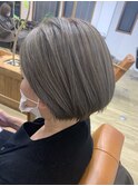 プラチナベージュ
