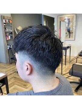 アルマヘアー(Alma hair by murasaki) フェードカット/ソフトモヒカン