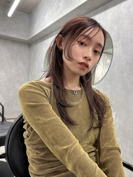 ロエム(Loem) 顔まわり/レイヤー/前髪なし/ランダム