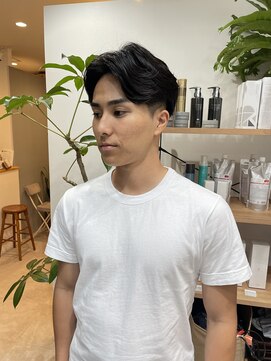 ディーエックス ウエスト(Dxxxx WEST) メンズセンターパート×ニュアンスパーマ