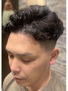 ミリオンバックス 御徒町店(Million Backs) リバースパーマ<理容室>[メンズ/眉毛/バーバー/御徒町]