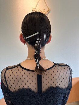 晴れの日を、あなた史上一番輝く姿で。豊富な経験を持つスタイリストが、1日を彩るお手伝いをいたします！