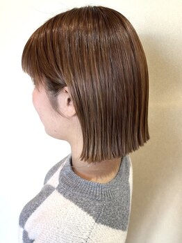 リール(Rire)の写真/広がりを抑えて理想の"扱いやすさ"と"まっすぐすぎない美フォルム"を両立。自然なツヤ髪で朝の準備も楽に♪