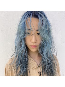 クク(QUQU) ターコイズとグレーのデザイン