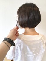 フォーク FOLK&nbsp;【FOLK】メガネとショートボブ