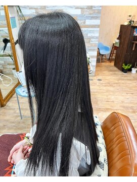 ハウオリ ヘアーワークス(Hauoli hair works) ツヤツヤトリートメント