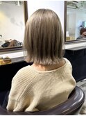 【オススメ大人気カラー】肩上切りっぱなしボブ寒色ベージュ
