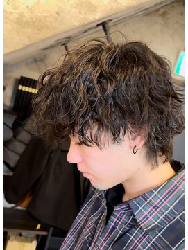 カーニー 上野(kearny) 波巻きスパイラルパーマツイストスパイラルパーマ波巻きパーマ