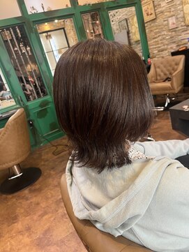 ヘアーラウンジ アンフィ 井土ヶ谷(Hair Lounge Anphi) くびレイヤー