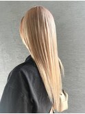 グレーベージュ レイヤーロング 前髪パーマ アッシュブラック