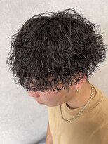 ジーナ 天神(Zina)&nbsp;波巻きスパイラル/波打ちパーマ