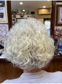 グレイヘアウェーブパーマ