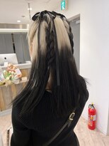 アンドソー 池袋(&so.)&nbsp;ハイトーンカラー／ホワイトブロンド／レイヤーカット／池袋