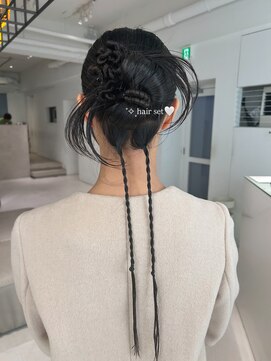 ロイリー バイ ローウェ 立川(Loely by Louwe) 個性派カチモリヘア