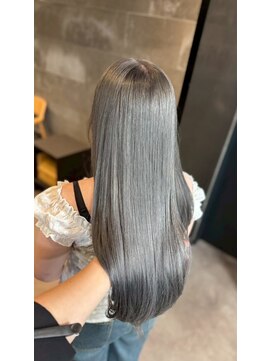 ユーザ(YUZA) シルバーグレージュ