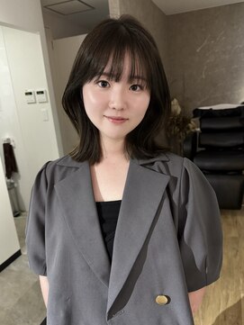エトワ 中央店(etoi) 大分ハッシュカット胸上鎖骨下ミディアムレイヤースタイルかるめ