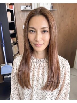 零秒女髪 千里丘店 艶髪で魅せる上品なナチュラルロングヘア髪質改善美髪艶感