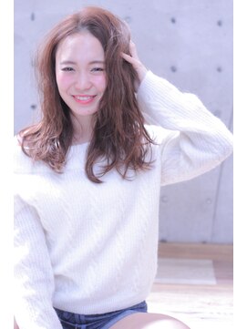 カシュカシュ(cache cache) cache cache★センターパートの大人かわいいくせ毛風ロング