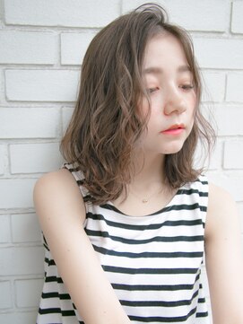 リリアン 青山(relian) かきあげバング×スモーキーアッシュ