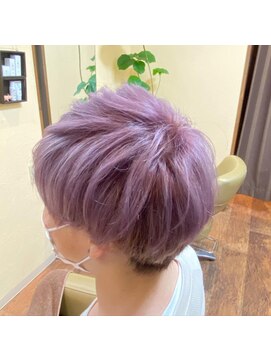 ヘアーアンドメイク サワ 天神店(Sawa) ホワイトピンクバイオレット