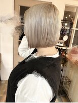 カーラ(Cara)&nbsp;ぷつっとミニボブ×ハイトーン