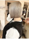ぷつっとミニボブ×ハイトーン