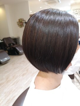 ルシードスタイル クリザンテーム 白髪染め/白髪ぼかし/ハイライト/カラー/ショート/ボブ