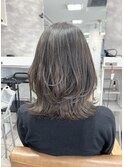 ニュアンスグレージュ×レイヤーカット☆