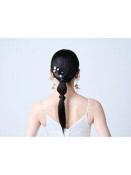 幅広いご要望に対応します◎あなたの魅力を引き出すヘアセットで、写真に残る一日を華やかに♪