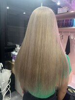 ラビス 浦和(Lovis)&nbsp;アンブレラカラー／こなれミディ／ウェーブパーマ／韓国マッシュ