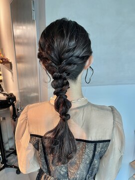 シャルムバイケンジ(Charm.by KENJE) 【ローポニーテール】結婚式/二次会/銀座/有楽町/アレンジ