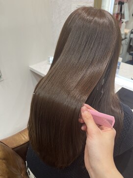 ザトエル 栄(THE TOEL) 髪質改善メテオカラーショコラブラウンベージュ韓国ロングヘア