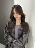 ココアブラウン　センターパート　くびれヘア　韓国ヘア