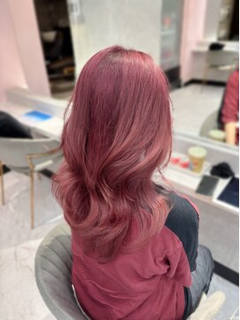 ジーナ 名駅(XENA.) 《chii》ピンクブラウン/ピンクレッド/暖色/赤髪/ケアブリーチ
