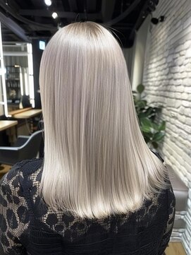 ネハス ナガオカ(nehus.nagaoka) ブリーチ/イメチェン/ホワイトブロンド/外ハネボブ/美髪