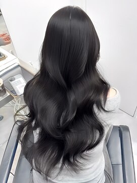 リラ バイ ミラ 新宿(LILA by MILA) 透明感カラー/韓国風カラー/グレージュカラー/大人こなれミデ