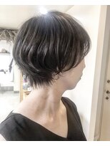 ヘアアンドメイクフリッシュ(HAIR&MAKE FRISCH) ミニショートボブ